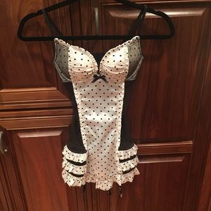 VICTORIA SECRET GARTER BELT TEDDY 32B